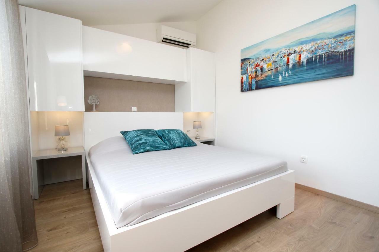 Apartments Besker Makarska Exterior foto